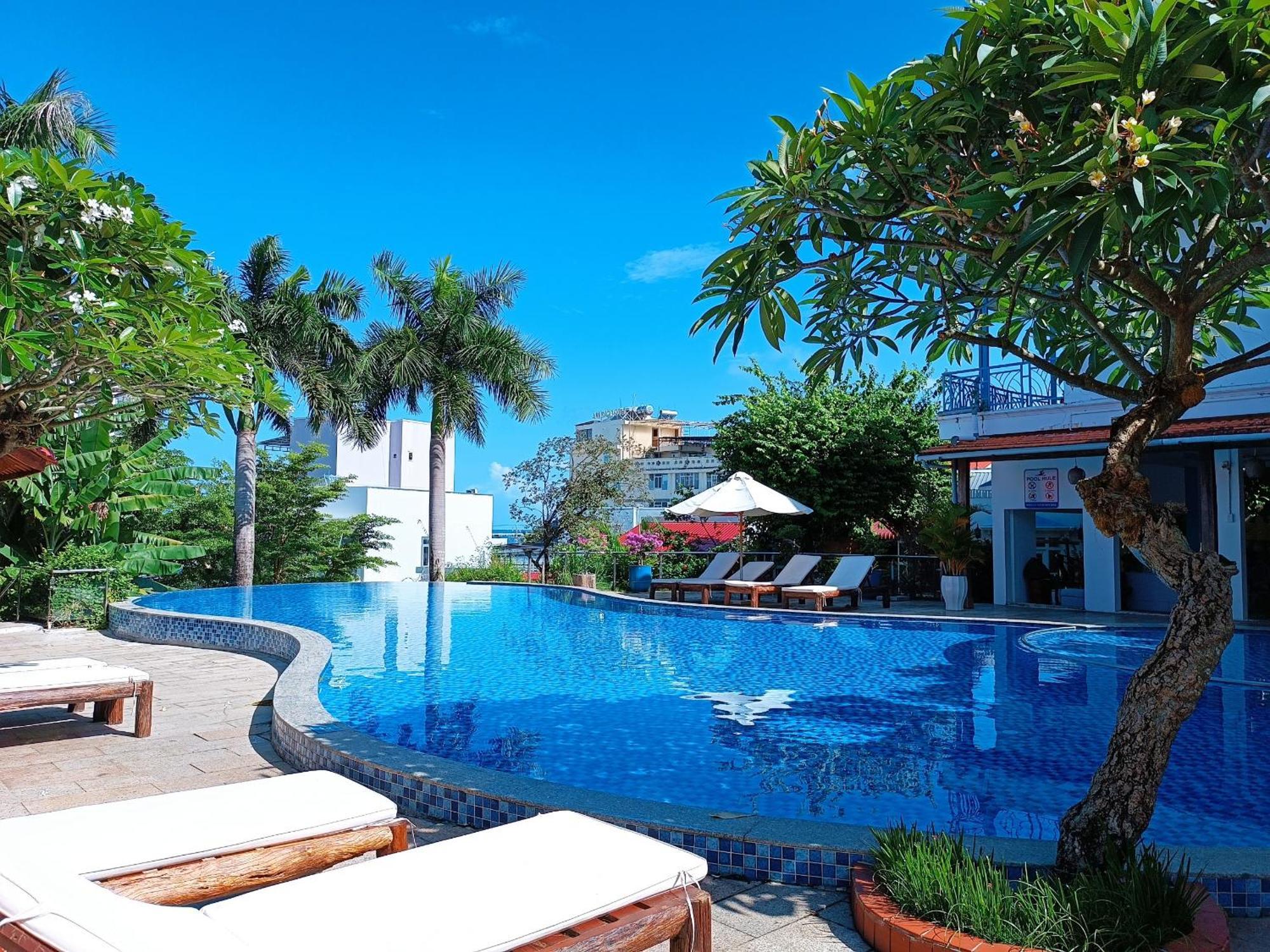 Suncosy Central Hotel Phu Quoc Dış mekan fotoğraf
